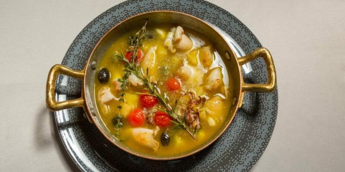 Sopa de verduras con calamares y mijo