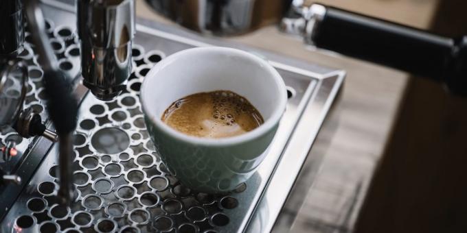 Cómo hacer el café: el café de algarroba mecánica