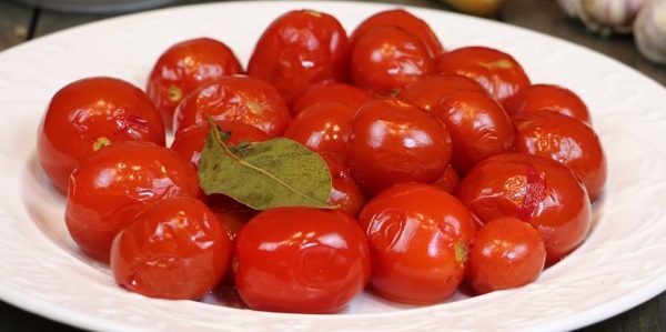 los tomates en vinagre dulces - Recetas
