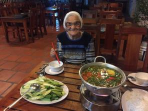 Historia de la abuela de Lena, que ha demostrado que nunca es demasiado tarde para cumplir el sueño