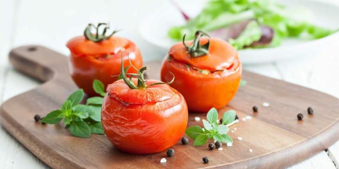 Tomates rellenos de carne y bulgur