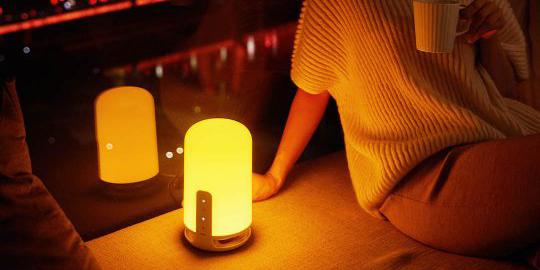 Xiaomi ha lanzado una lámpara nocturna segura para la visión. Ella no emite luz azul