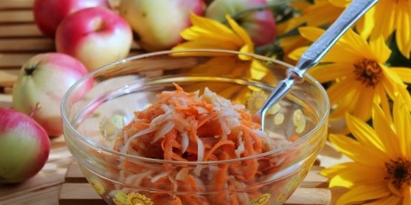 recetas de alcachofa: Ensalada dulce con la alcachofa de Jerusalén, manzana y zanahoria