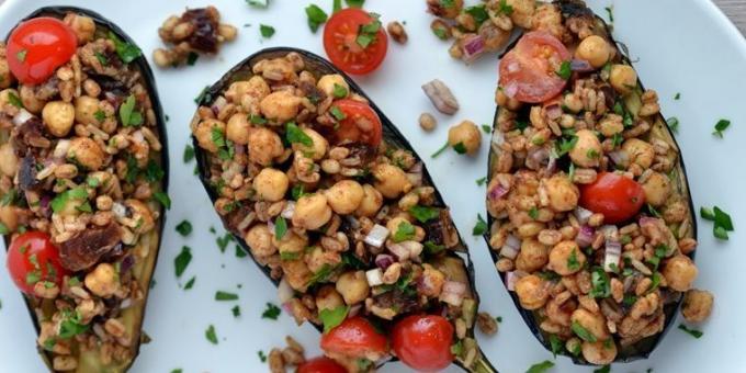 berenjenas rellenas de cebada y garbanzos