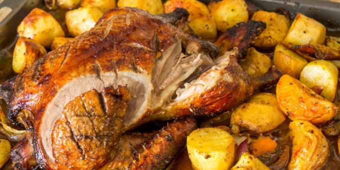 Pato en el horno Cómo cocinar un pato con patatas crujientes y salsa de la receta de Jamie Oliver