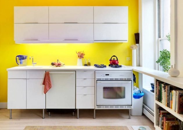 Diseñar una pequeña cocina: acentos brillantes