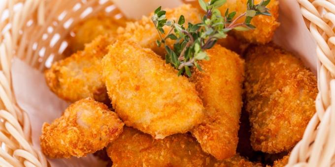 nuggets de pollo con miel, queso cheddar y queso parmesano