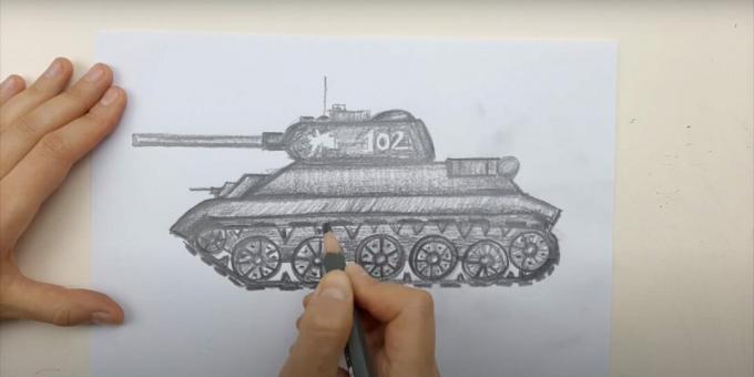 Cómo dibujar un tanque: pintar sobre el tanque por completo