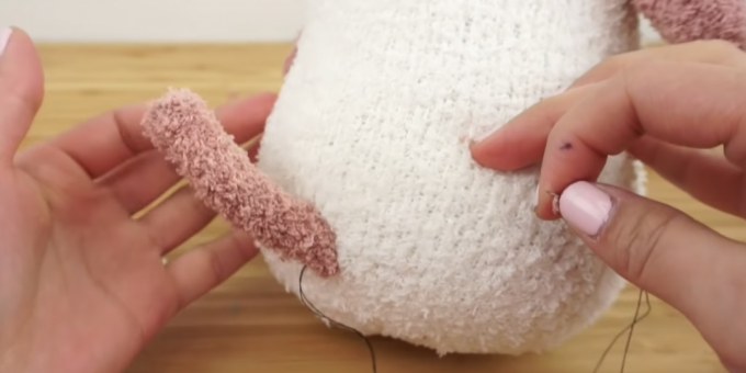 Cómo hacer un animal de peluche con tus propias manos: coser una cola de caballo